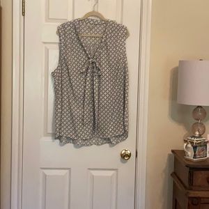 3x sleeveless blouse